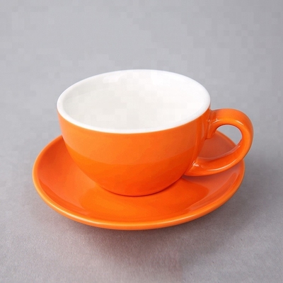 तश्तरी कॉफी कप मग के साथ क्रॉकरी मिट्टी के बर्तनों सिरेमिक एस्प्रेसो कप