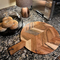 रसोई बबूल की लकड़ी का गोल कटिंग बोर्ड हैंडल के साथ